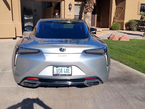 Used 2018 Lexus LC 500 Coupe RWD image 2