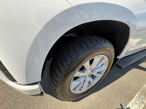 Used 2022 Chevrolet Silverado 1500 Custom w/ Safety Confidence Package image 4