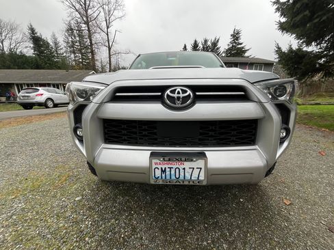 Used 2021 Toyota 4Runner TRD Off-Road Premium w/ Moonroof Package image 26