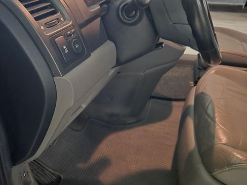 Used 2011 Honda CR-V EX-L image 9