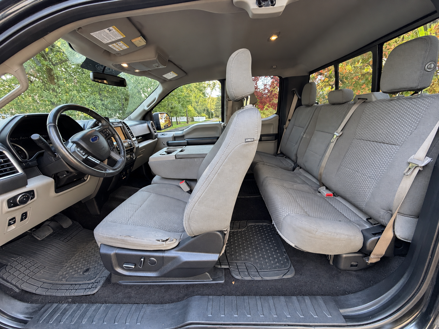 Used 2015 Ford F150 XLT w/ Equipment Group 302A Luxury AWD/4WD image 8