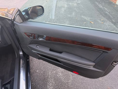 Used 2010 Mercedes-Benz E 350 Coupe image 23
