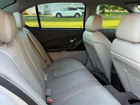 Used 2007 Chevrolet Malibu LTZ FWD image 6