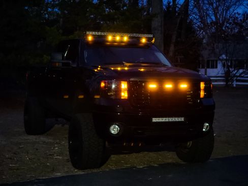 Used 2012 GMC Sierra 2500 Denali w/ Suspension Package, Off-Road image 5