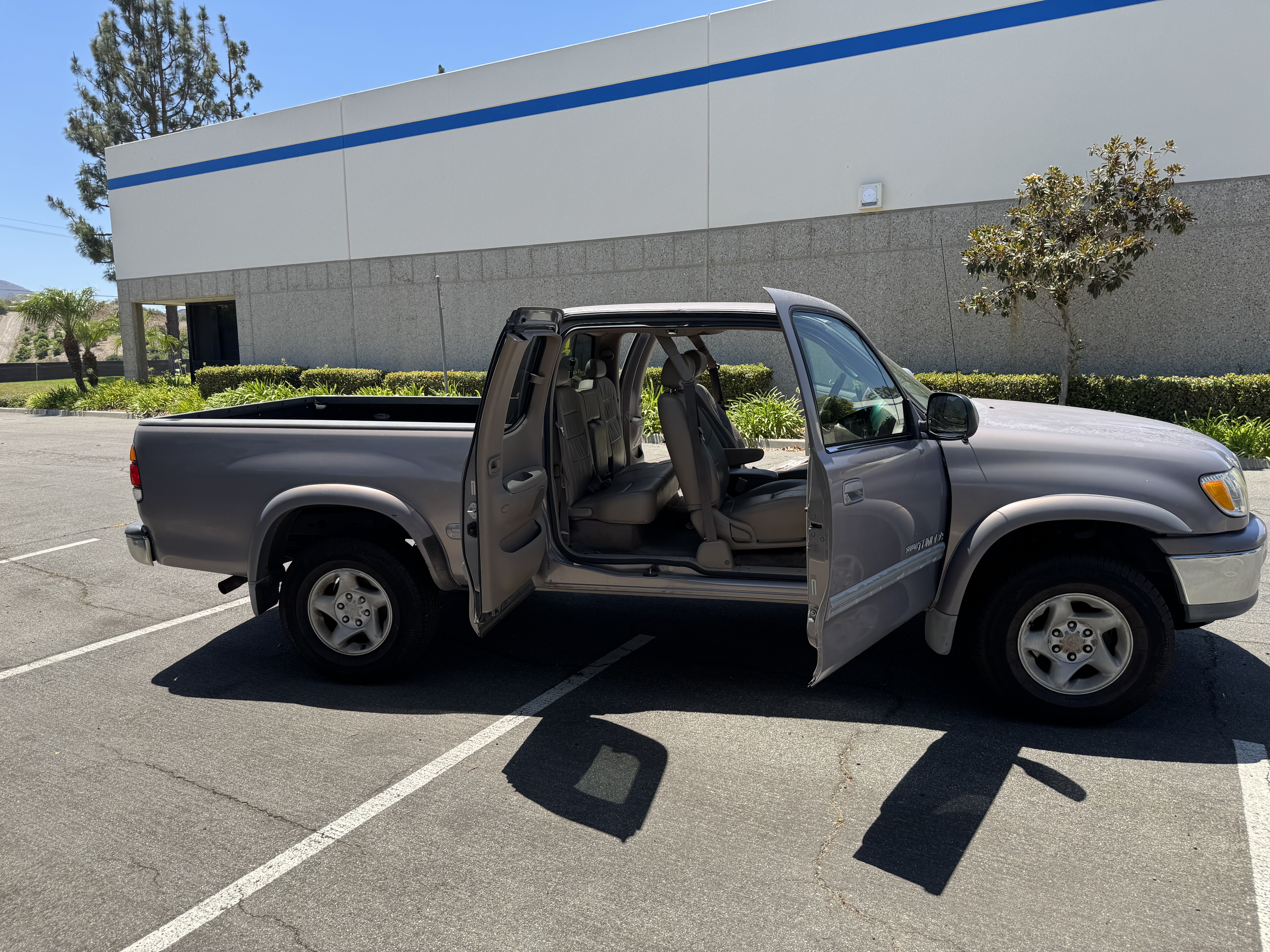 Used 2002 Toyota Tundra Limited RWD image 11