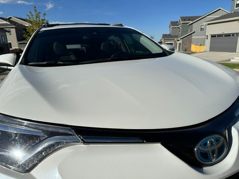 Used 2018 Toyota RAV4 Limited w/ Advanced Technology Package AWD/4WD image 4