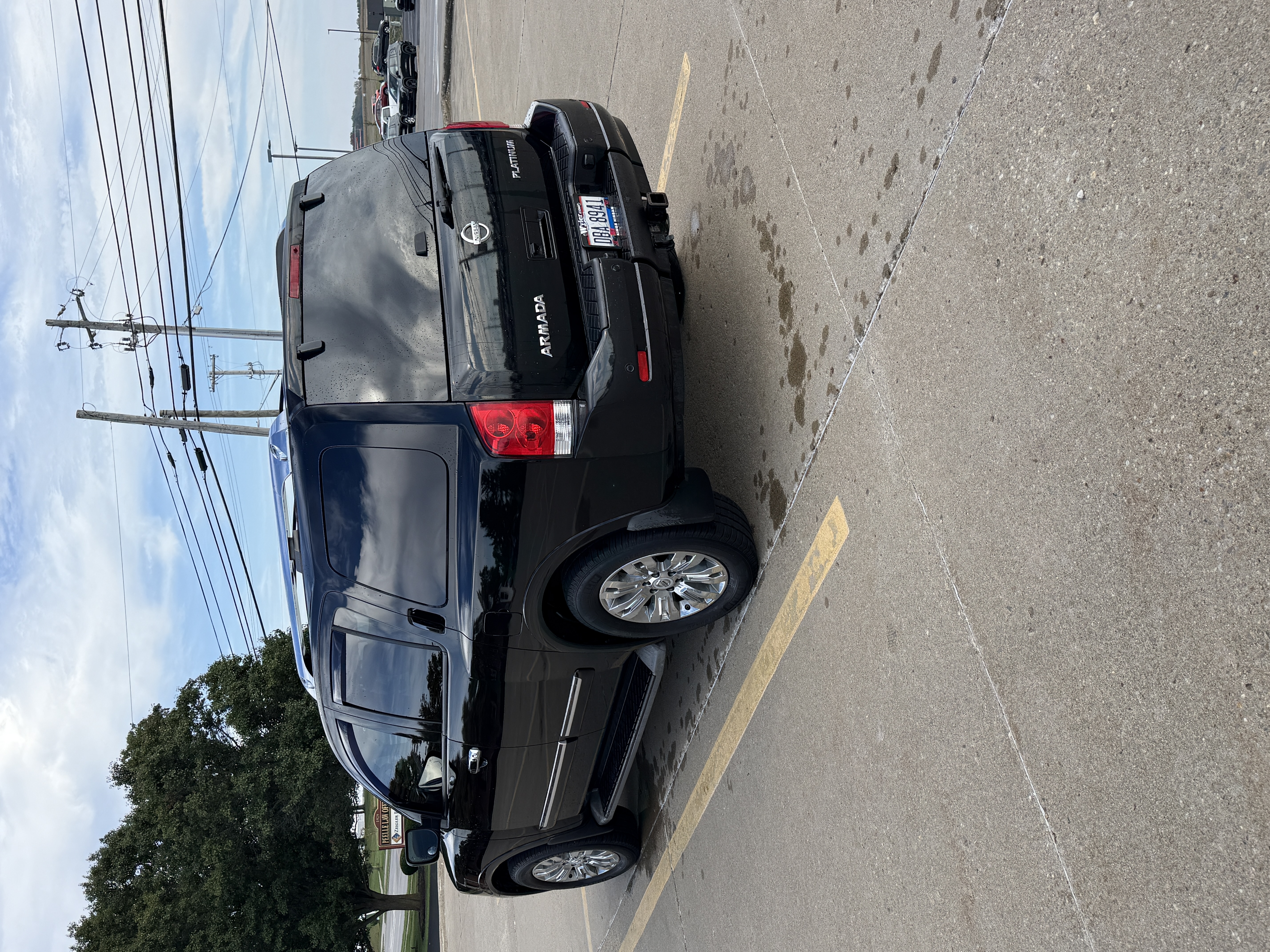 Used 2015 Nissan Armada Platinum w/ 2nd Row Captain Seat Package AWD/4WD image 5