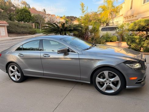 Used 2013 Mercedes-Benz CLS 550 image 2