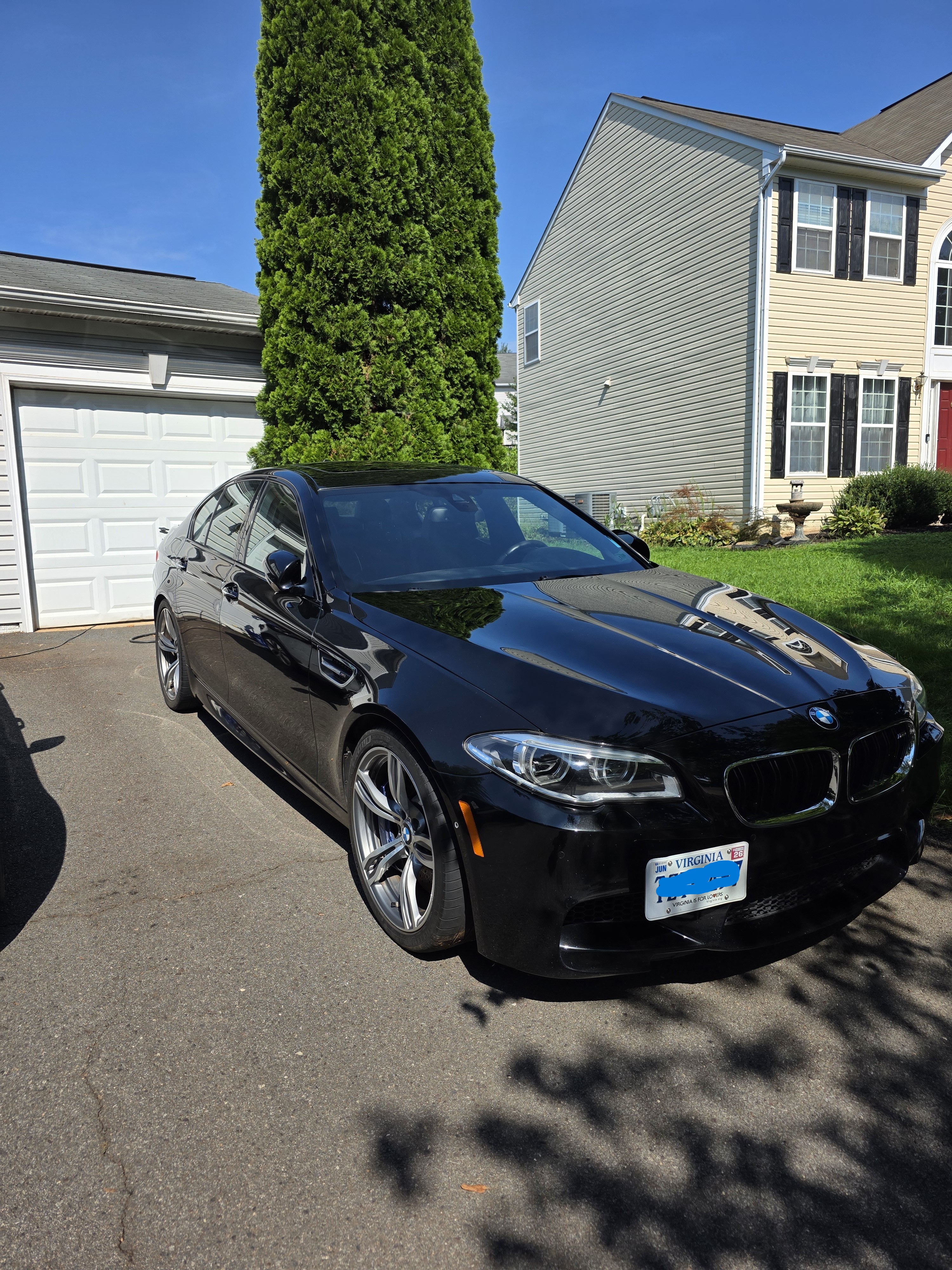 Used 2014 BMW M5 RWD image 5
