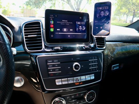 Used 2019 Mercedes-Benz GLS 450 4MATIC image 14