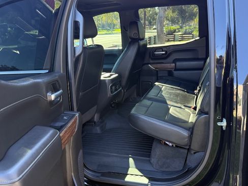 Used 2021 Chevrolet Silverado 1500 High Country w/ Z71 Off-Road Package image 10