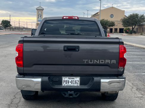 Used 2016 Toyota Tundra SR5 image 5