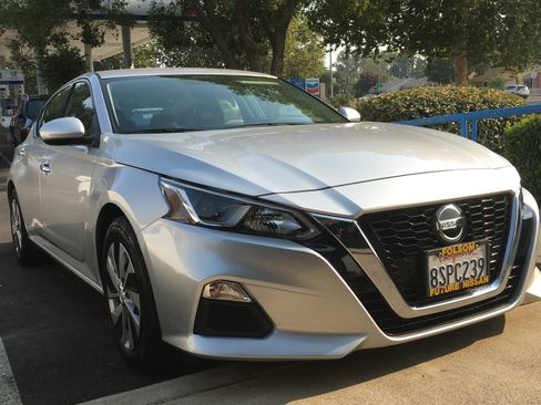 Used 2020 Nissan Altima 2.5 S FWD image 6