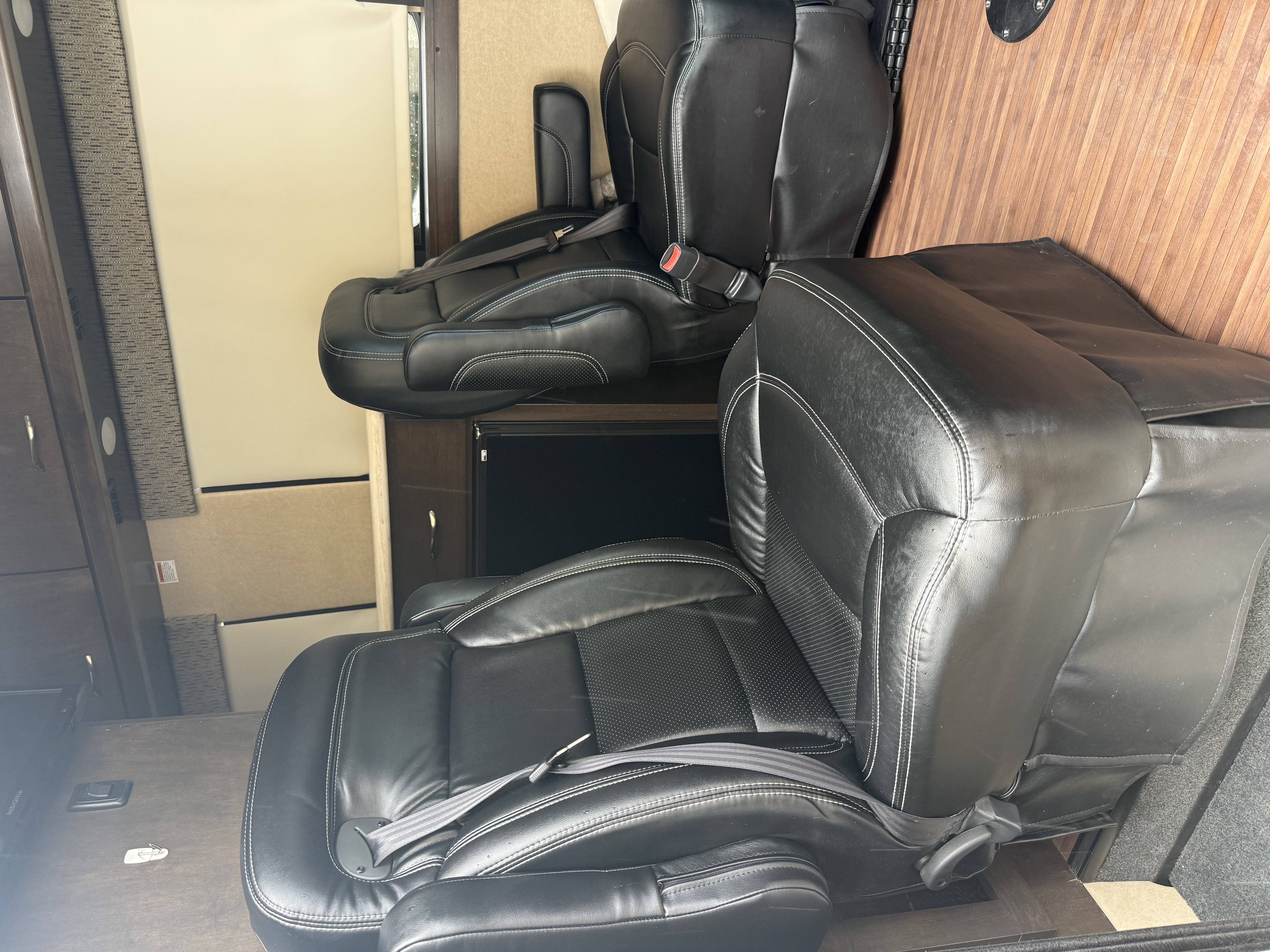 Used 2016 Mercedes-Benz Sprinter 3500 image 8