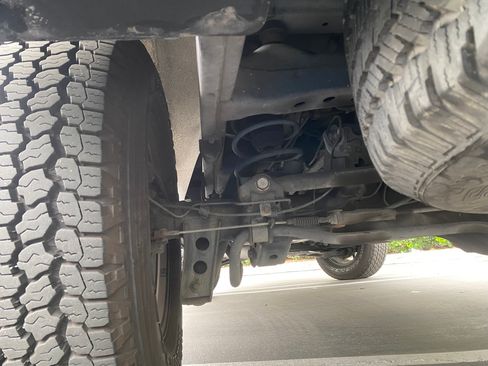 Used 2000 Lexus LX 470 4WD image 22