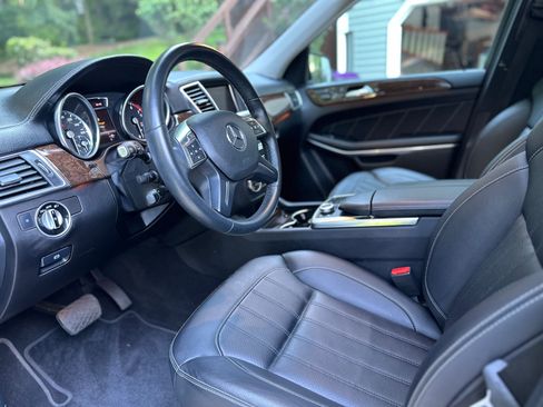 Used 2013 Mercedes-Benz GL 450 4MATIC image 15