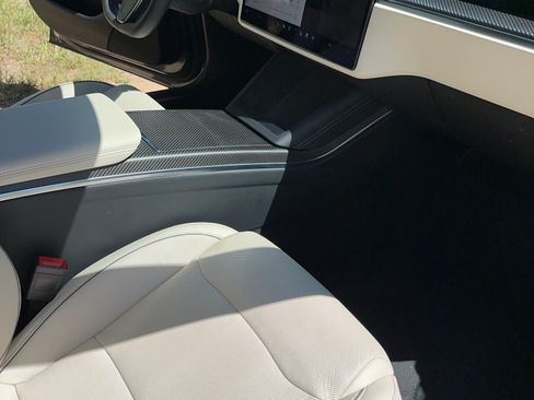 Used 2023 Tesla Model S Plaid AWD/4WD image 10
