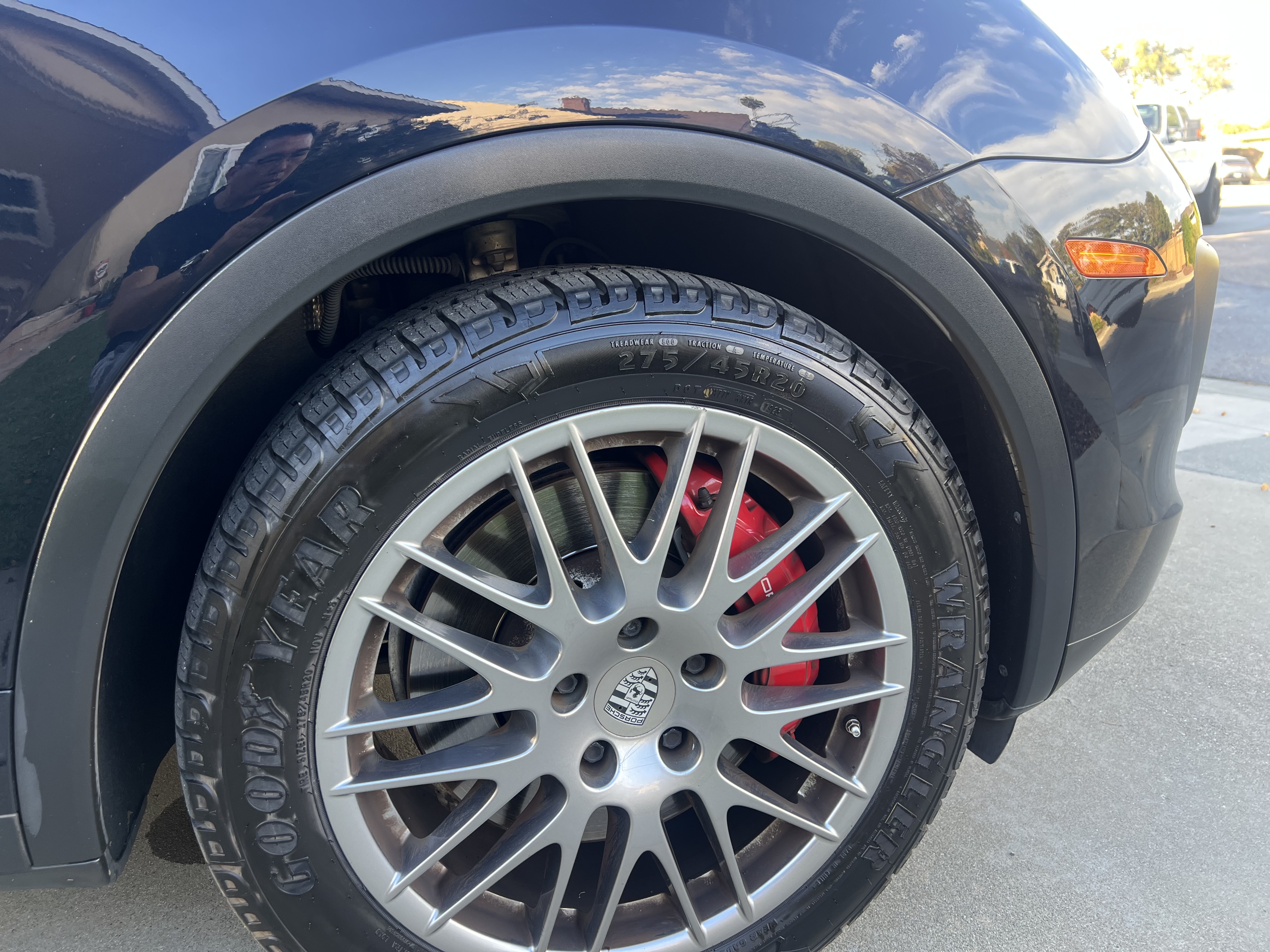 Used 2015 Porsche Cayenne Turbo AWD/4WD image 12