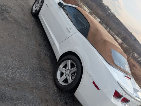 Used 2012 Chevrolet Camaro LT image 2