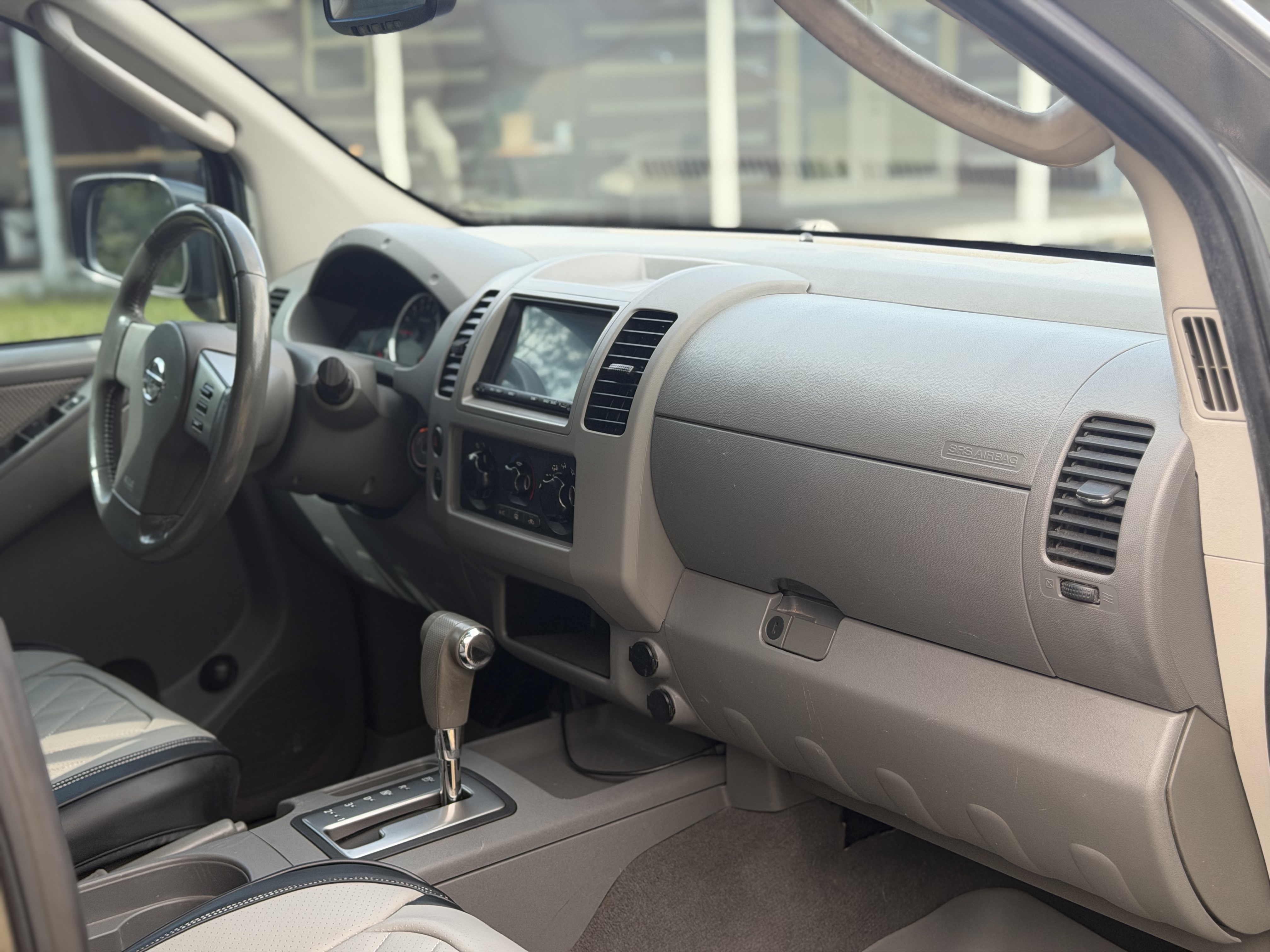 Used 2006 Nissan Frontier LE RWD image 10