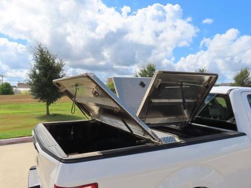 Used 2018 Ford F150 XL w/ Equipment Group 101A Mid image 9