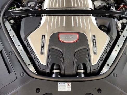 Used 2019 Porsche Panamera GTS image 20