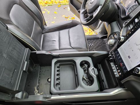 Used 2023 RAM 1500 Laramie image 22