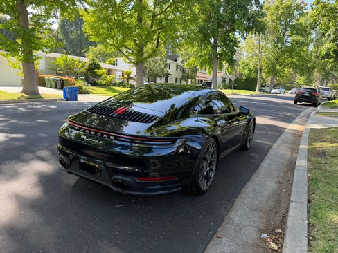 Used 2020 Porsche 911 Carrera S RWD image 4