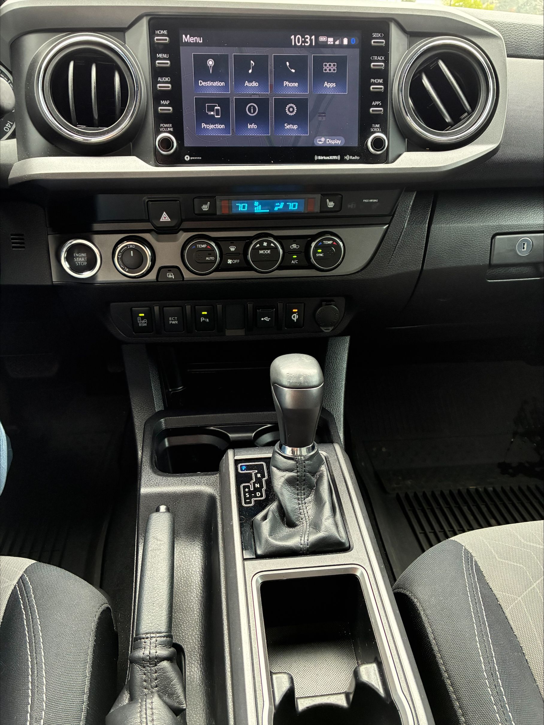 Used 2022 Toyota Tacoma TRD Off-Road w/ TRD Premium Off Road Package AWD/4WD image 8