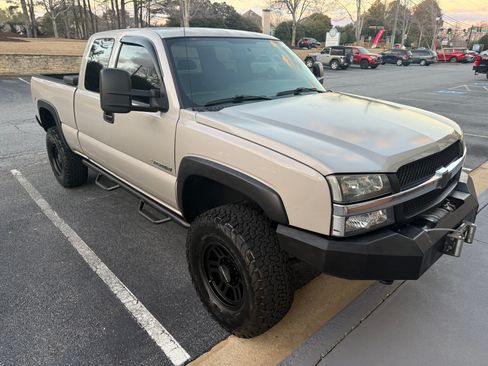 Used 2004 Chevrolet Silverado 2500 W/T image 8