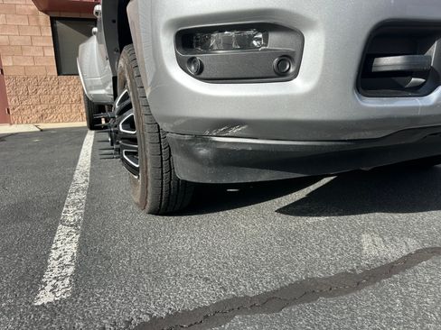 Used 2022 RAM 3500 Limited image 17