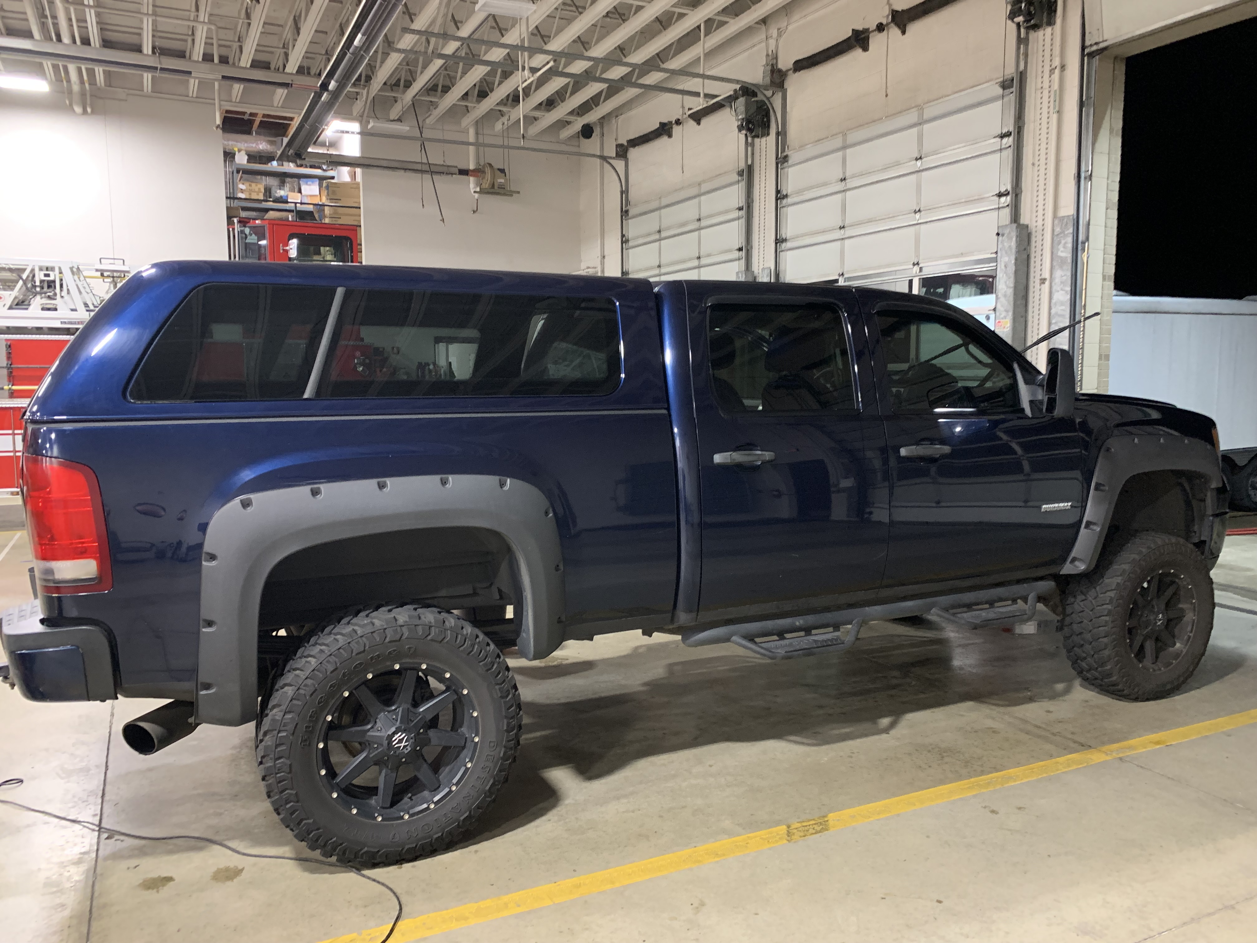 Used 2010 GMC Sierra 2500 SLE AWD/4WD image 6