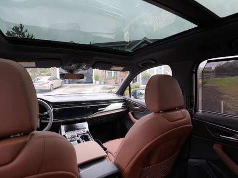 Used 2025 Audi Q7 2.0T Premium Plus image 16