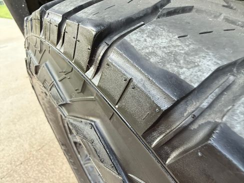 Used 2016 Ford F150 Limited w/ Trailer Tow Package image 9