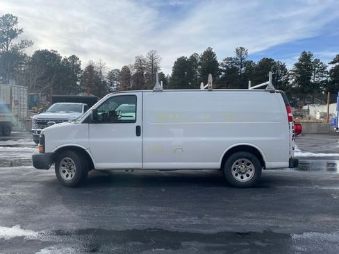 Used 2011 Chevrolet Express 1500 AWD w/ Power Package image 1