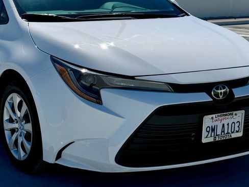 Used 2024 Toyota Corolla LE FWD image 31