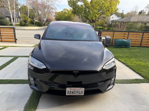 Used 2017 Tesla Model X P100D image 4