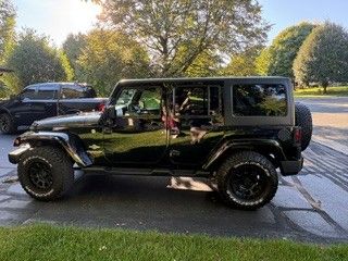 Used 2014 Jeep Wrangler Unlimited Sport AWD/4WD image 2