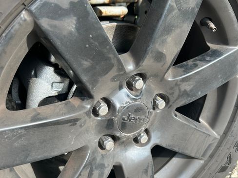 Used 2014 Jeep Wrangler Unlimited Sahara w/ Dual Top Group image 10