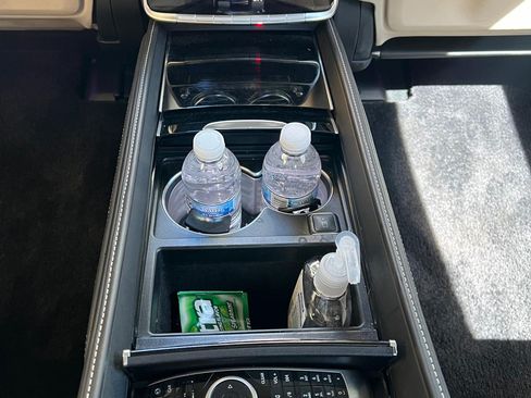 Used 2017 Mercedes-Benz Maybach S 550 4MATIC image 18