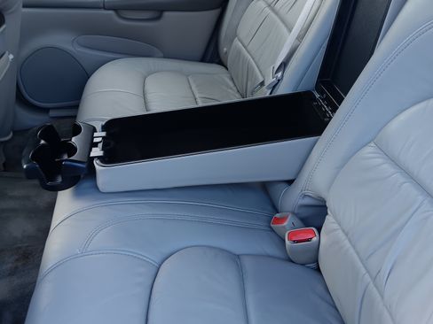 Used 2001 Cadillac De Ville DHS w/ Safety/Security Pkg image 15