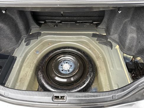 Used 2009 Toyota Camry LE image 16