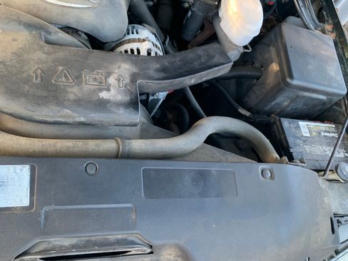 Used 2003 Chevrolet Tahoe LS image 4