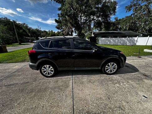 Used 2015 Toyota RAV4 Limited w/ Technology Package FWD image 1