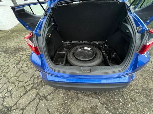 Used 2019 Toyota C-HR LE image 25