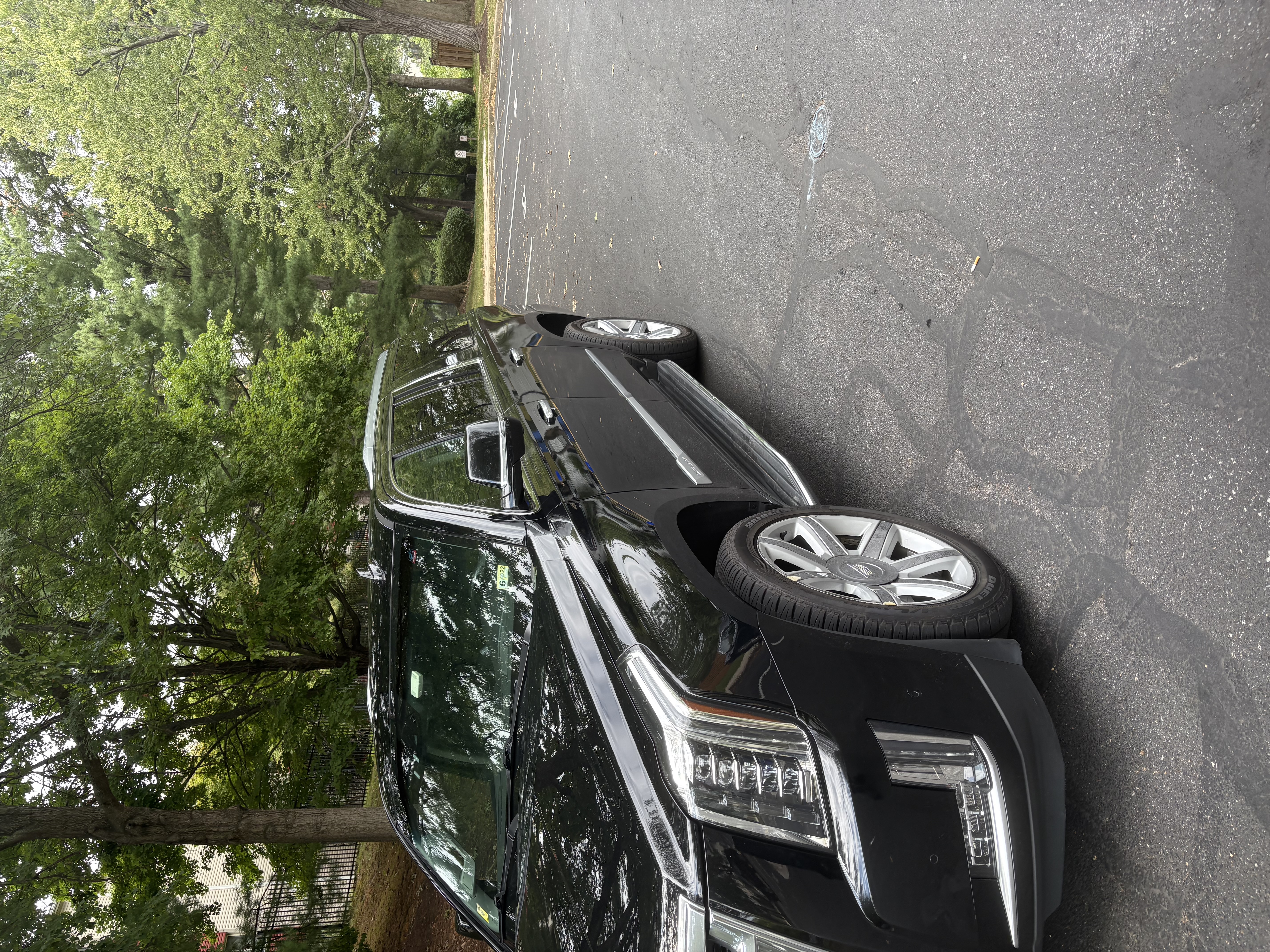 Used 2020 Cadillac Escalade ESV Luxury RWD image 6