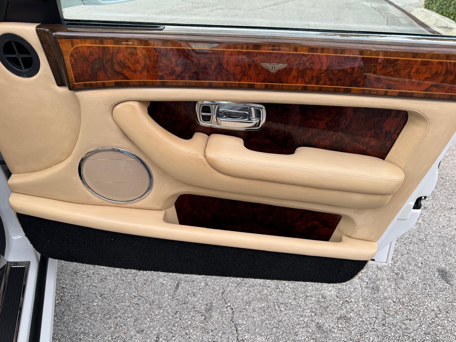 Used 2005 Bentley Arnage RL RWD image 9