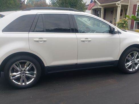 Used 2013 Ford Edge Limited w/ Vision Pkg image 4