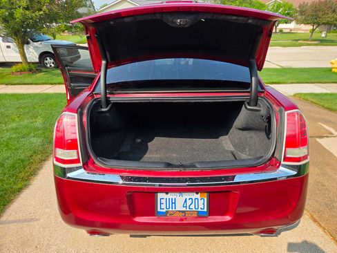 Used 2013 Chrysler 300 Touring w/ Driver Convenience Group RWD image 10