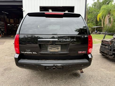 Used 2013 GMC Yukon XL 2500 SLT AWD/4WD image 14